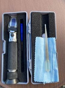 屈折計タイプの塩分濃度計